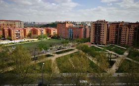 Apartamentos Suites Torr en Caja Mágica - Madrid